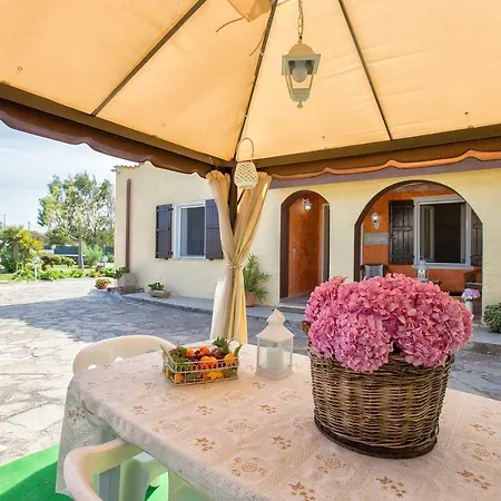 Casa Vacanze La Guzzetta Ranch Holiday home *