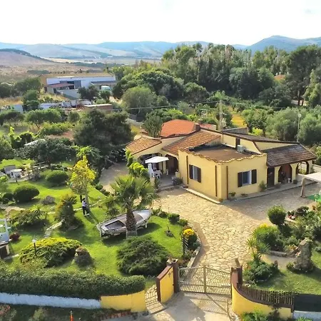 Casa Vacanze La Guzzetta Ranch *